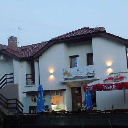 Roza Wiatrow Appartement Grzybowo  Buitenkant foto