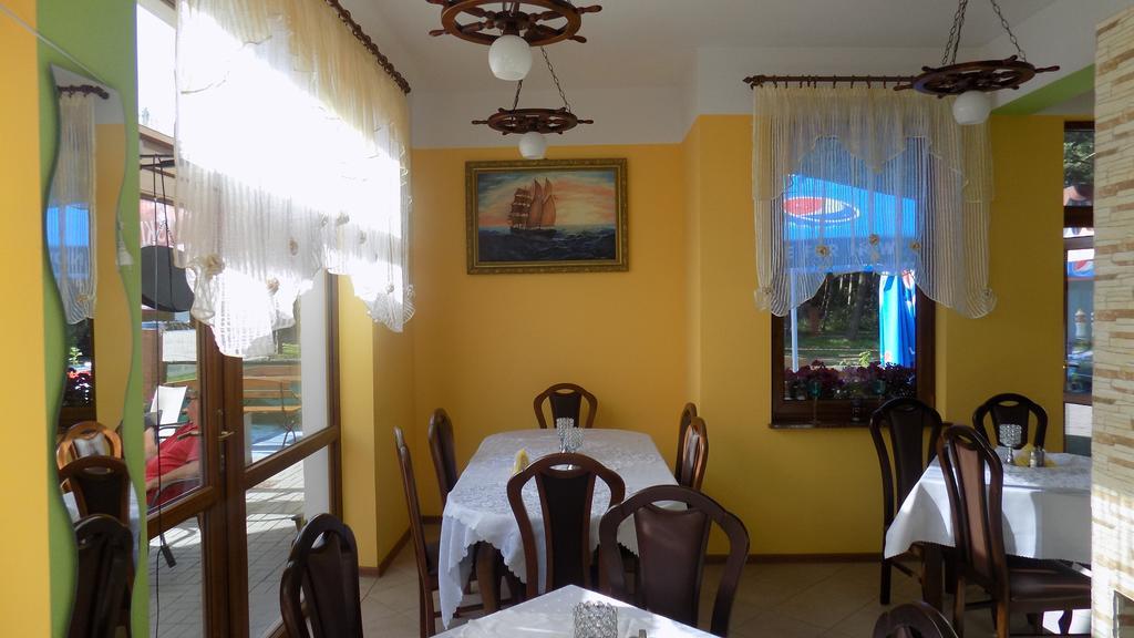 Roza Wiatrow Appartement Grzybowo  Buitenkant foto