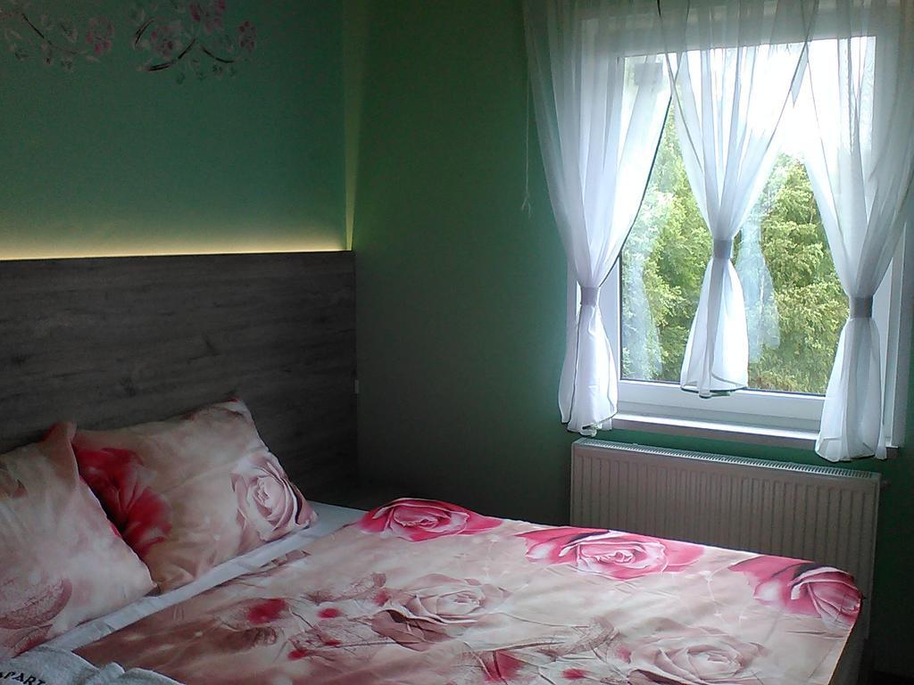 Roza Wiatrow Appartement Grzybowo  Buitenkant foto