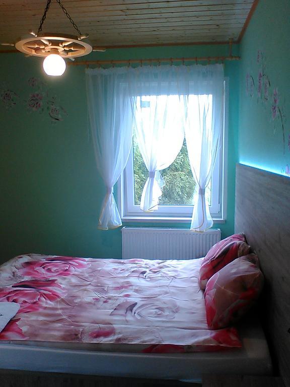 Roza Wiatrow Appartement Grzybowo  Buitenkant foto
